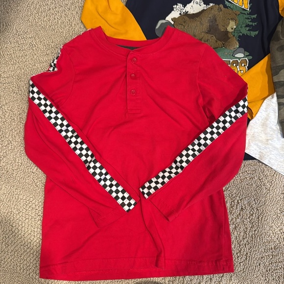 Boys long sleeve bundle size small - Picture 4 of 6